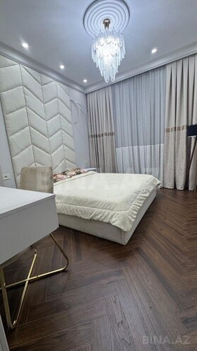 3-комн. новостройка - м. 8 ноября - 145 м² (16)