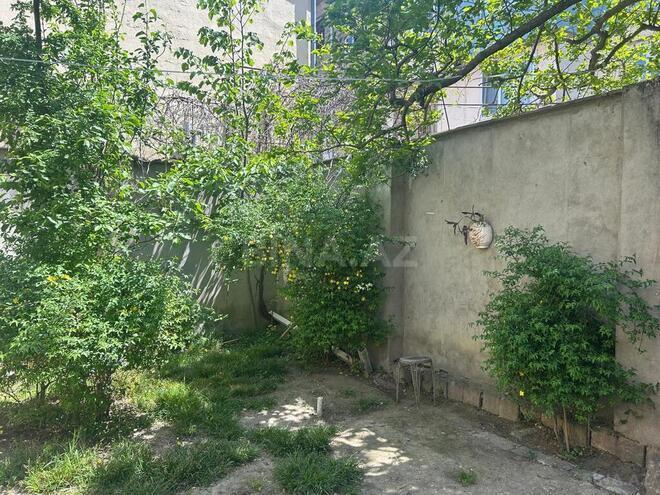 6 otaqlı həyət evi/bağ evi - Biləcəri q. - 240 m² (1)