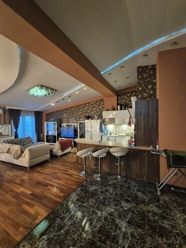 3-комн. новостройка - м. 8 ноября - 125 м² (5)