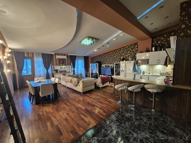 3-комн. новостройка - м. 8 ноября - 125 м² (3)