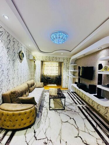 3 otaqlı köhnə tikili - Xalqlar Dostluğu m. - 75 m² (1)