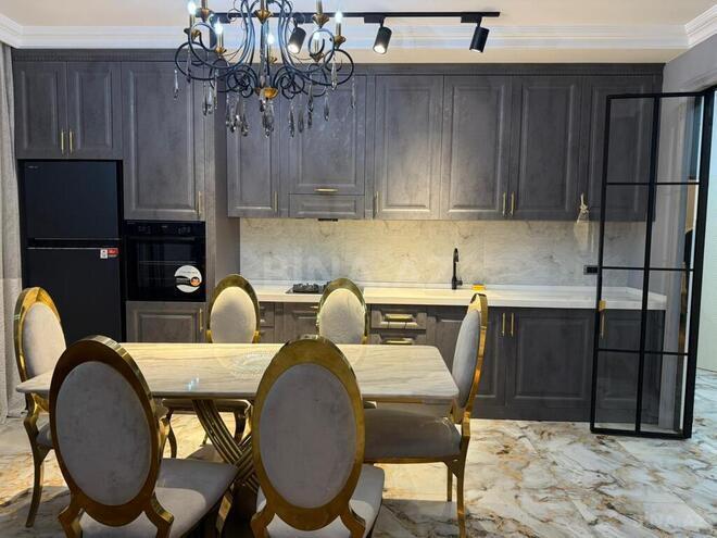 3 otaqlı yeni tikili - 8 Noyabr m. - 110 m² (5)