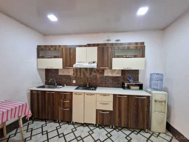 5 otaqlı həyət evi/bağ evi - Novxanı q. - 200 m² (16)