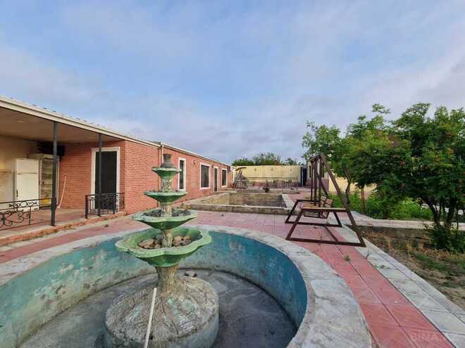 5 otaqlı həyət evi/bağ evi - Novxanı q. - 200 m² (9)