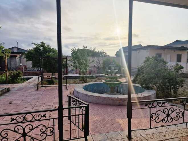 5 otaqlı həyət evi/bağ evi - Novxanı q. - 200 m² (17)
