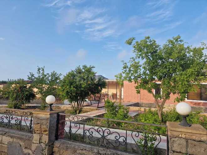 5 otaqlı həyət evi/bağ evi - Novxanı q. - 200 m² (3)