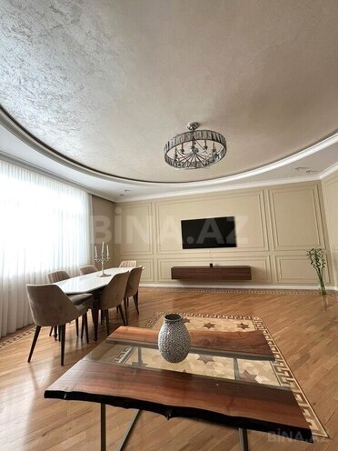 3 otaqlı yeni tikili - 8 Noyabr m. - 140 m² (1)