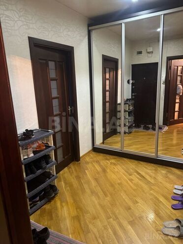 2 otaqlı köhnə tikili - İnşaatçılar m. - 65 m² (1)
