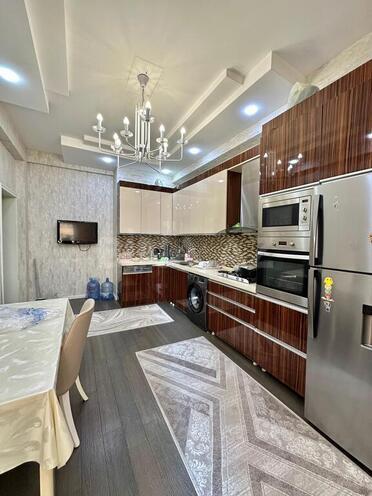 4 otaqlı yeni tikili - İnşaatçılar m. - 165 m² (13)