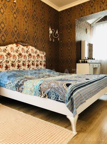 6 otaqlı həyət evi/bağ evi - Novxanı q. - 400 m² (25)