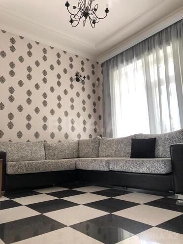 6 otaqlı həyət evi/bağ evi - Novxanı q. - 400 m² (14)