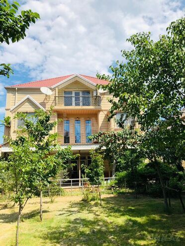 6 otaqlı həyət evi/bağ evi - Novxanı q. - 400 m² (1)