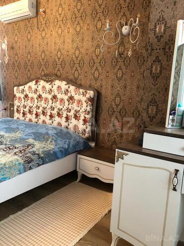 6 otaqlı həyət evi/bağ evi - Novxanı q. - 400 m² (28)