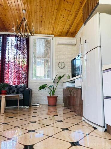 6 otaqlı həyət evi/bağ evi - Novxanı q. - 400 m² (22)