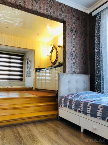 6 otaqlı həyət evi/bağ evi - Novxanı q. - 400 m² (27)