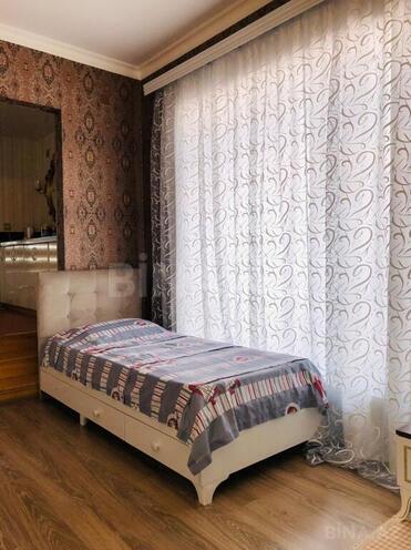 6 otaqlı həyət evi/bağ evi - Novxanı q. - 400 m² (26)