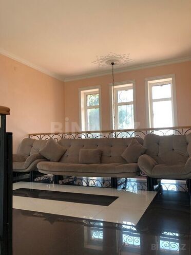6 otaqlı həyət evi/bağ evi - Novxanı q. - 400 m² (12)