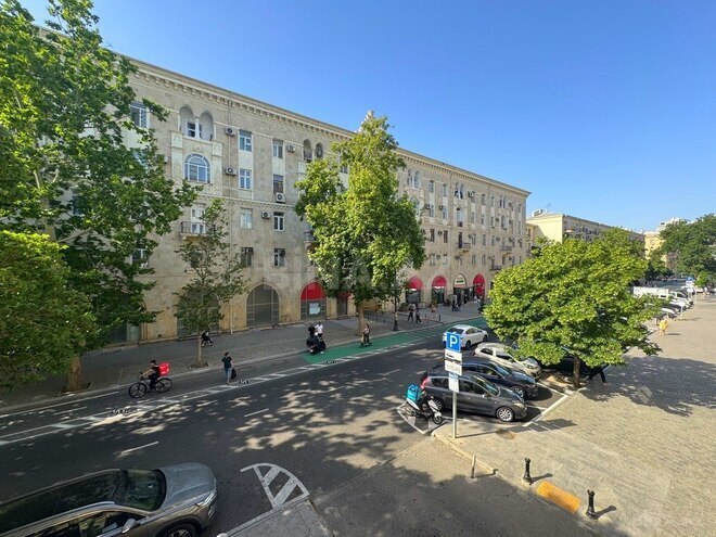 4-комн. вторичка - м. Сахил - 120 м² (8)