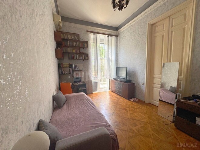 4-комн. вторичка - м. Сахил - 120 м² (16)
