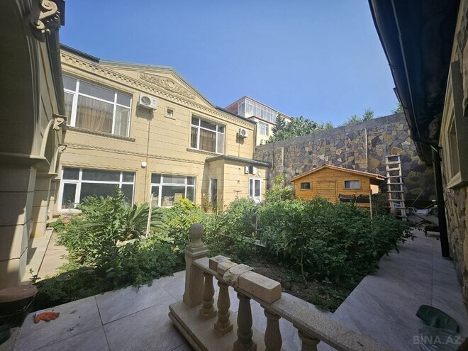 6 otaqlı həyət evi/bağ evi - Badamdar q. - 400 m² (3)
