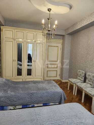 3 otaqlı yeni tikili - Neftçilər m. - 136 m² (8)