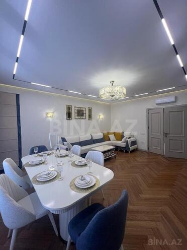 3 otaqlı yeni tikili - 28 May m. - 108 m² (3)