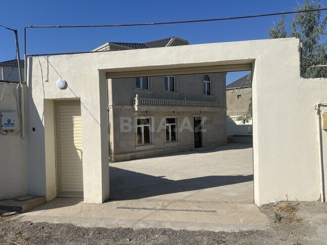7-комн. дом/дача - пос. Новханы - 300 м² (2)