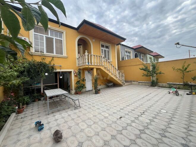 4 otaqlı həyət evi/bağ evi - Məmmədli q. - 220 m² (1)