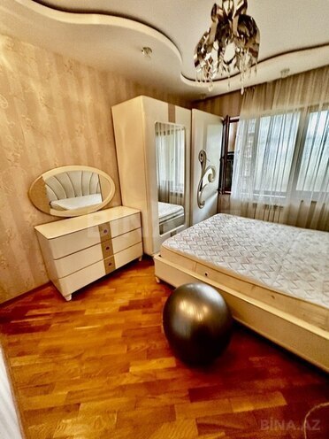 3 otaqlı köhnə tikili - Qara Qarayev m. - 58 m² (3)