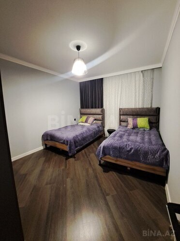 6 otaqlı həyət evi/bağ evi - Dübəndi q. - 280 m² (12)