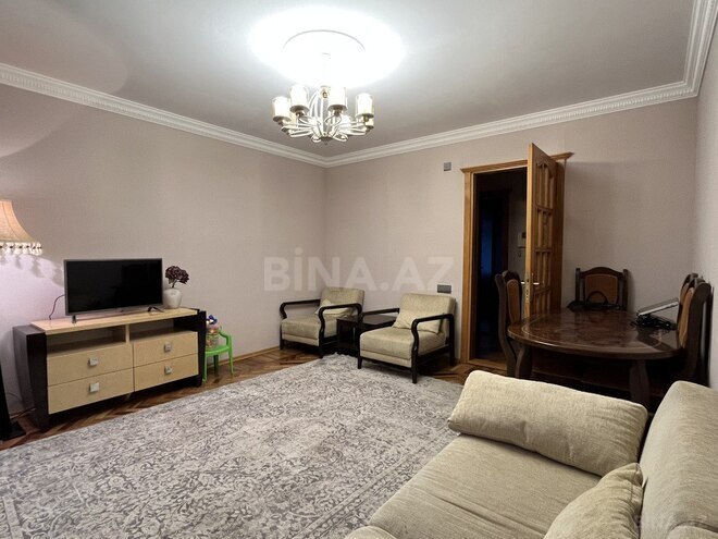 3 otaqlı köhnə tikili - İnşaatçılar m. - 70 m² (4)