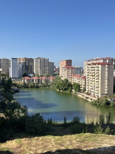 3 otaqlı köhnə tikili - İnşaatçılar m. - 70 m² (27)