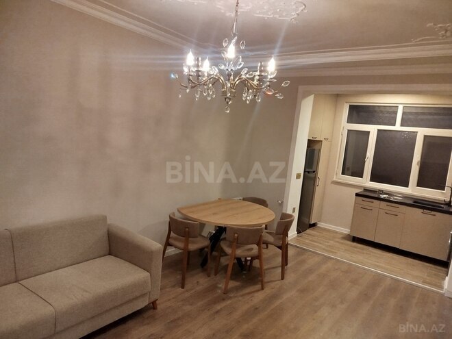 2 otaqlı köhnə tikili - Bayıl q. - 40 m² (1)