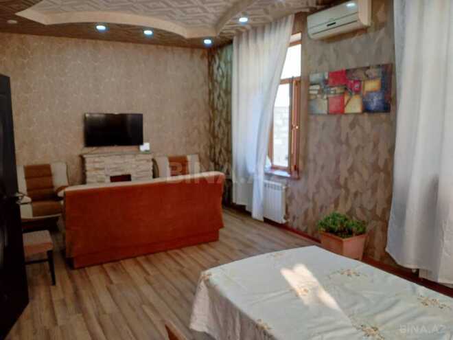 4 otaqlı həyət evi/bağ evi - Şüvəlan q. - 130 m² (10)