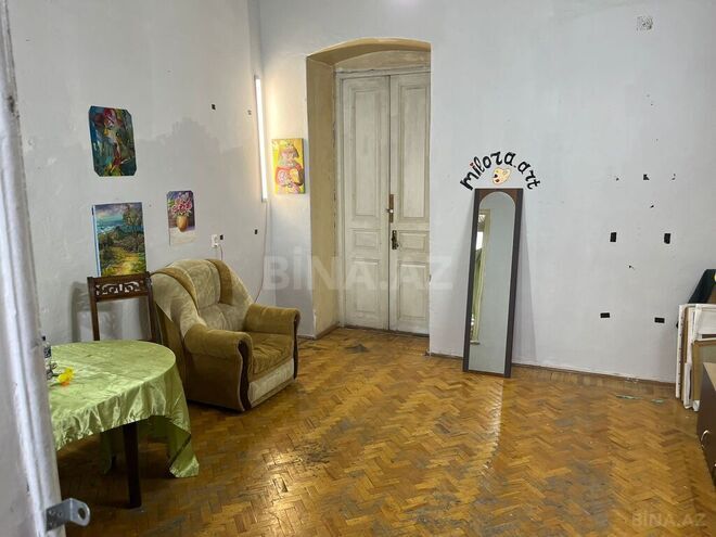 4 otaqlı köhnə tikili - 28 May m. - 130 m² (1)