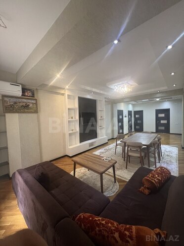 3 otaqlı yeni tikili - İnşaatçılar m. - 125 m² (1)
