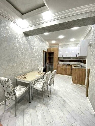 2-комн. новостройка - м. 8 ноября - 68 м² (3)
