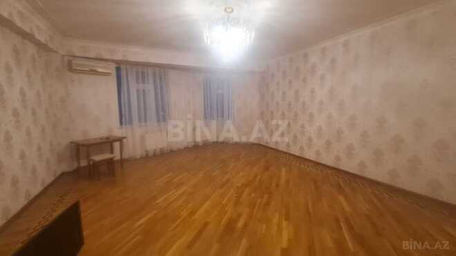 3-комн. новостройка - м. 28 мая - 130 м² (3)