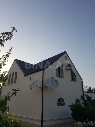 4 otaqlı həyət evi/bağ evi - Novxanı q. - 200 m² (2)