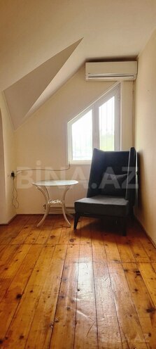 4 otaqlı həyət evi/bağ evi - Novxanı q. - 200 m² (17)