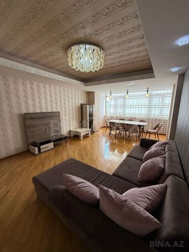 3 otaqlı yeni tikili - Nizami r. - 140 m² (1)
