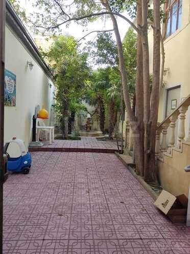 Satılır 7 otaqlı həyət evi/bağ evi 200 m², Elmlər Akademiyası m., photo 3 from 27