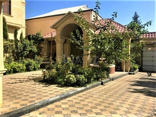 9 otaqlı həyət evi/bağ evi - Binəqədi r. - 800 m² (2)