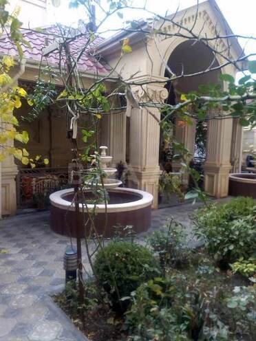 9 otaqlı həyət evi/bağ evi - Binəqədi r. - 800 m² (25)