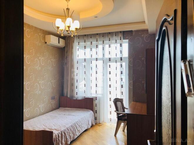 4-комн. новостройка - м. 28 мая - 160 м² (12)