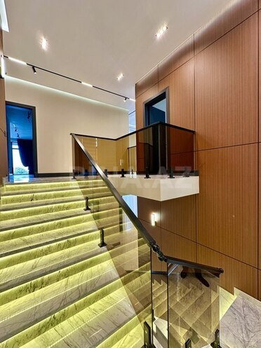 6 otaqlı həyət evi/bağ evi - Mərdəkan q. - 360 m² (25)