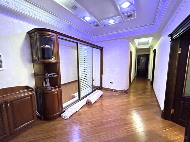 4 otaqlı yeni tikili - Şah İsmayıl Xətai m. - 130 m² (9)