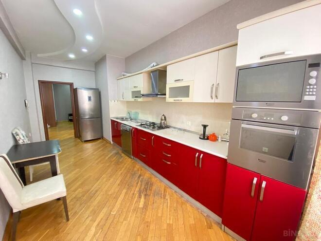 3 otaqlı yeni tikili - İnşaatçılar m. - 130 m² (11)