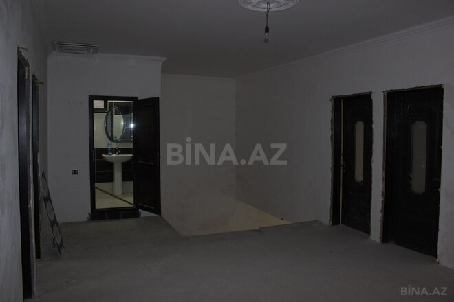 6 otaqlı həyət evi/bağ evi - Qaraçuxur q. - 220 m² (19)