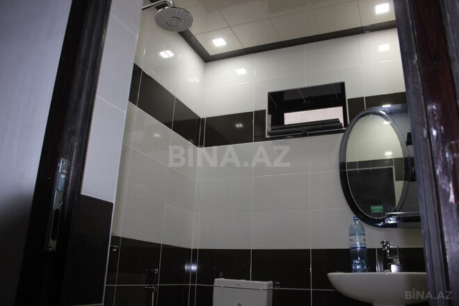6 otaqlı həyət evi/bağ evi - Qaraçuxur q. - 220 m² (20)